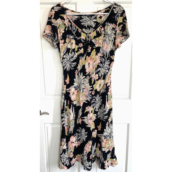 Vintage 90s Women's Tropical Dark Floral Midi Dress size 8 Whimsigoth Boho - Picture 1 of 15